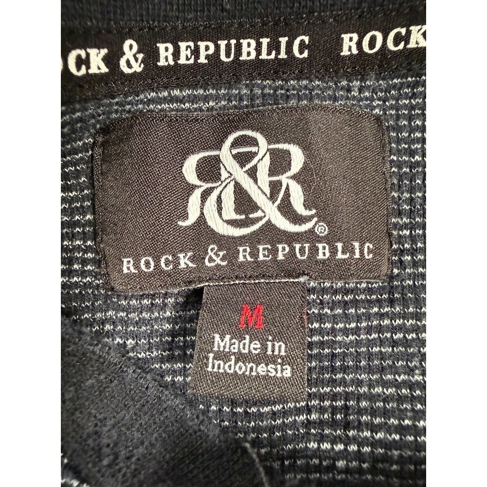 ROCK & REPUBLIC Gray & Black Cotton Blend Mens 4 Button Henley - Medium - Picture 3 of 11
